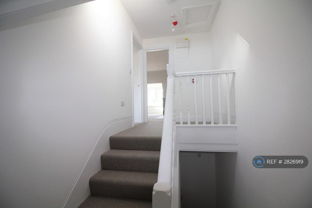 Hallway/Stairwell