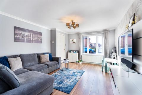 3 bedroom end of terrace house for sale, Saffron Crescent, Wishaw