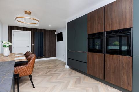 undefined, Roper Lane, Bradford BD13