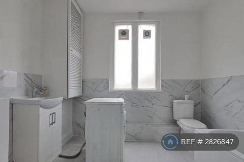 undefined, Lincoln Road, Enfield, EN3
