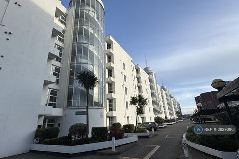 2 bedroom flat to rent, Barrier Point Road, London, E16