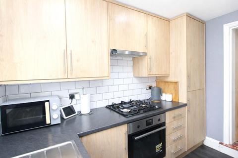 2 bedroom terraced house for sale, Flaxton Road, Plumstead Common, SE18