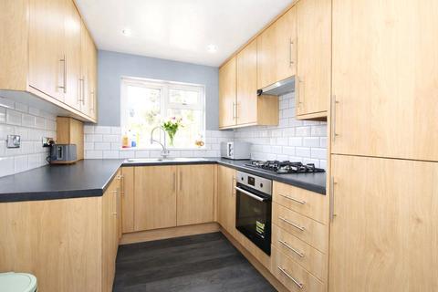 2 bedroom terraced house for sale, Flaxton Road, Plumstead Common, SE18