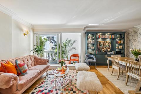 undefined, Manson Mews, London SW7