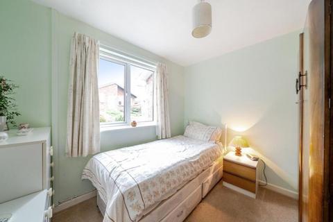 undefined, Haven Chase, Leeds