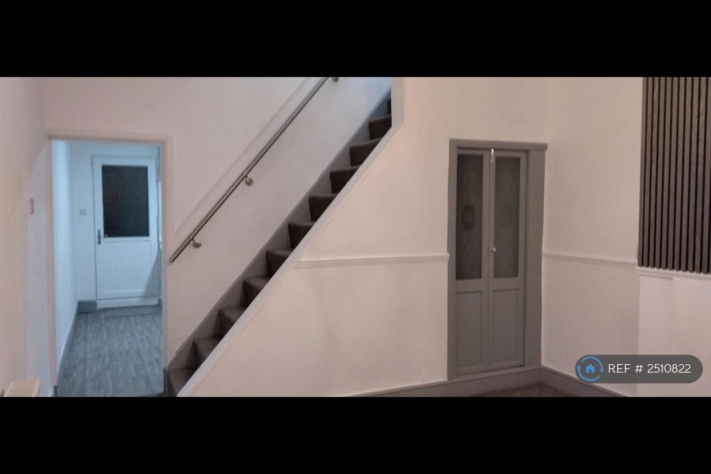 Living Room 3 Stairs