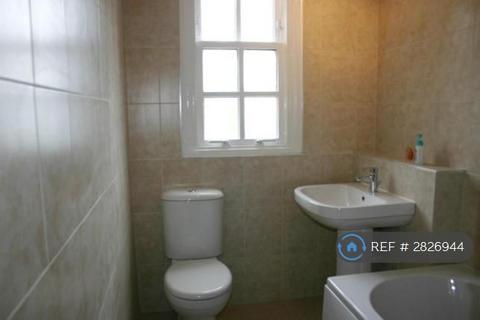 undefined, Bow Street, Stirling, FK8