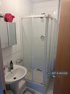 2 bedroom flat to rent, City South, Manchester, M15