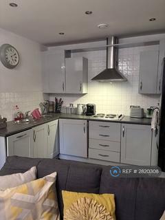 2 bedroom flat to rent, City South, Manchester, M15