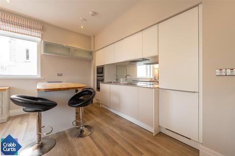 2 bedroom apartment for sale, Clarendon Avenue, Leamington Spa, Warwickshire, CV32