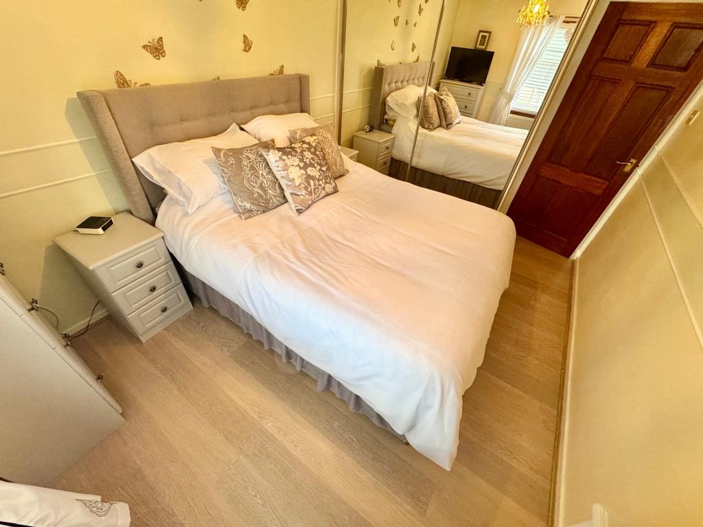 Chestnut Avenue bedroom two pic
