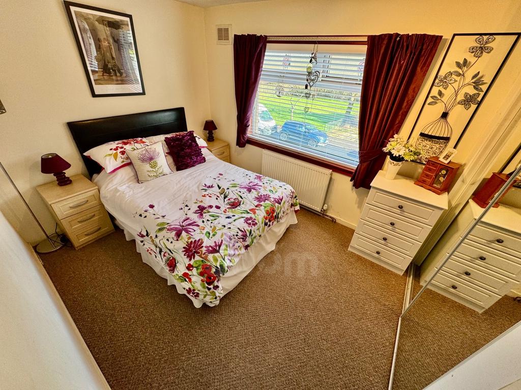 Chestnut Avenue bedroom one