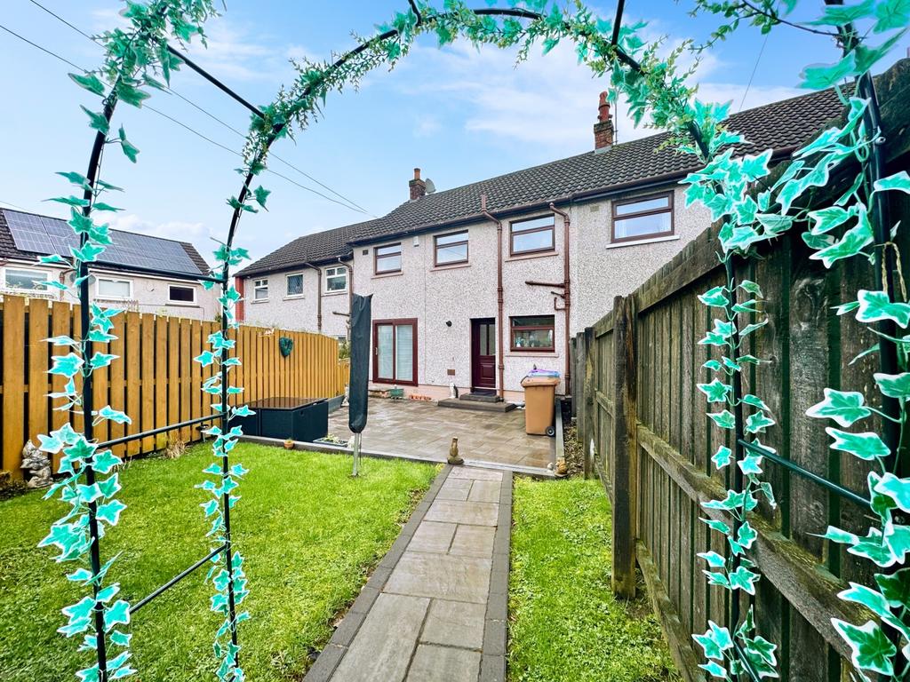 Chestnut Avenue rear garden picture