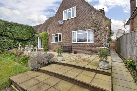 3 bedroom detached house for sale, Tonbridge Road, Hildenborough, Tonbridge, Kent, TN11