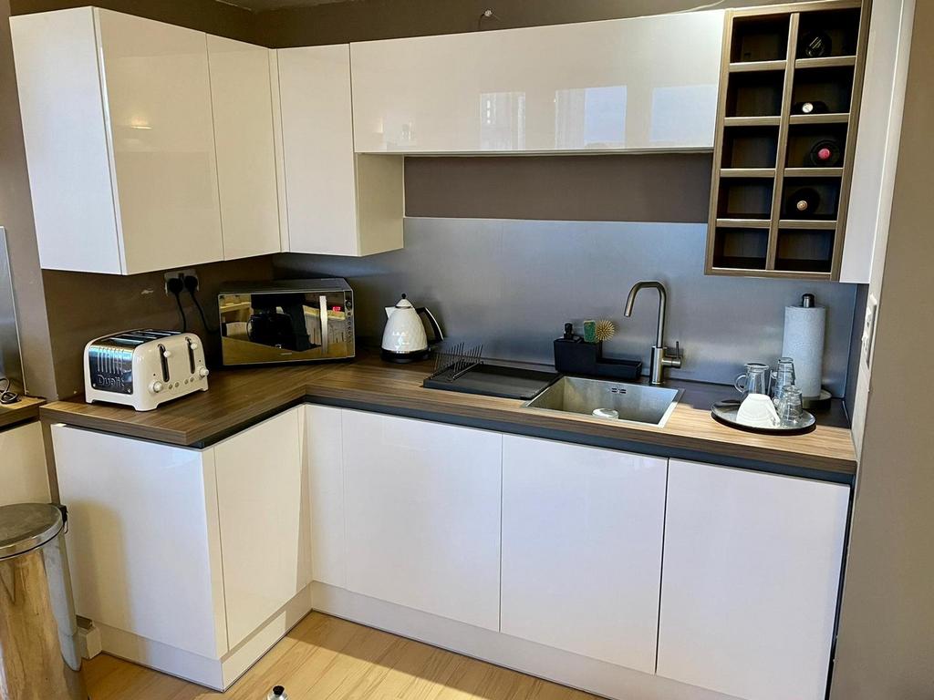 Kitchen 1