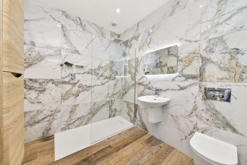 Annex shower room
