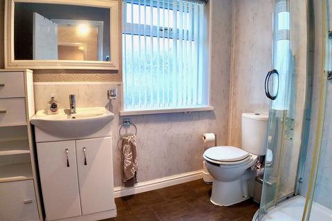 3 bedroom semi-detached house for sale, Highland Crescent, Pontllanfraith, NP12