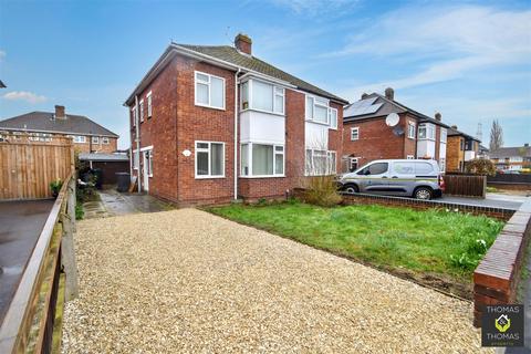 undefined, Park Avenue, Longlevens