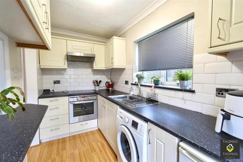 undefined, Park Avenue, Longlevens