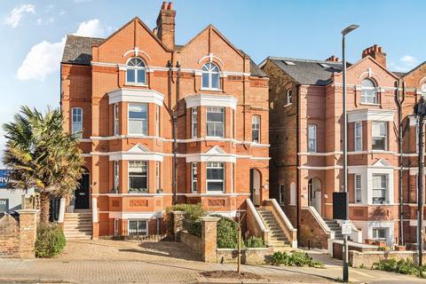 Wimbledon Park Road, Southfields, London, SW18