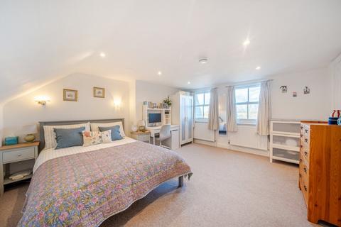 3 bedroom flat for sale, Wimbledon Park Road, Southfields, London, SW18