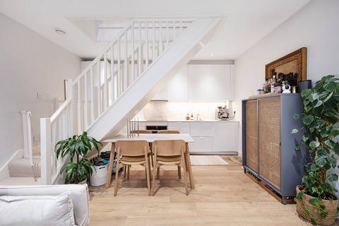 undefined, Birkbeck Road, Dalston, London, E8