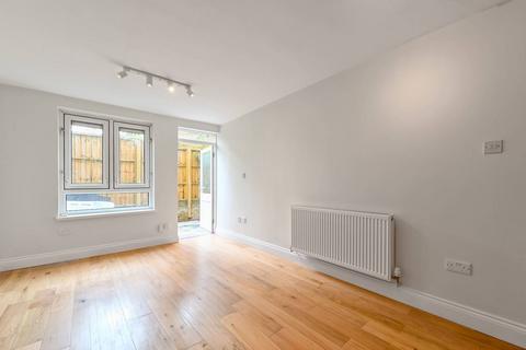 2 bedroom flat to rent, VAYNOR HOUSE, Holloway, London, N7