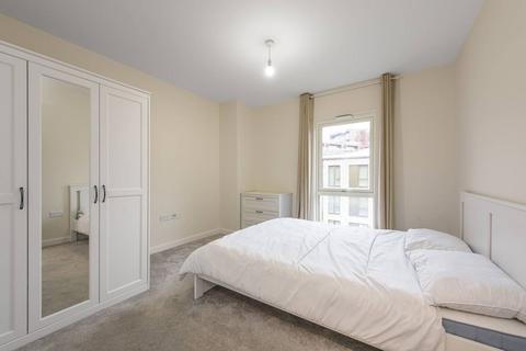 2 bedroom flat to rent, Harewood Avenue, Mill Hill East, NW7