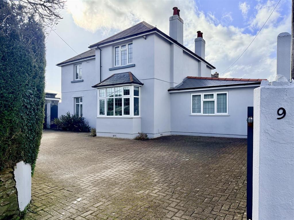 Plymbridge road, plympton, plymouth pl7 4 lf