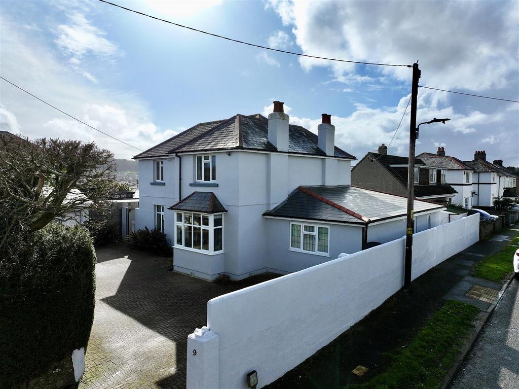 Plymbridge road, plympton, plymouth pl7 4 lf