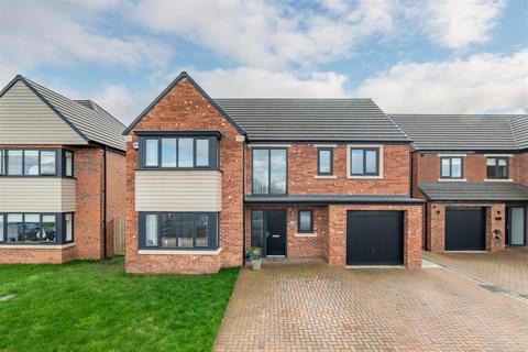 4 bedroom detached house for sale - Corver Crescent, Havannah Park, NE13
