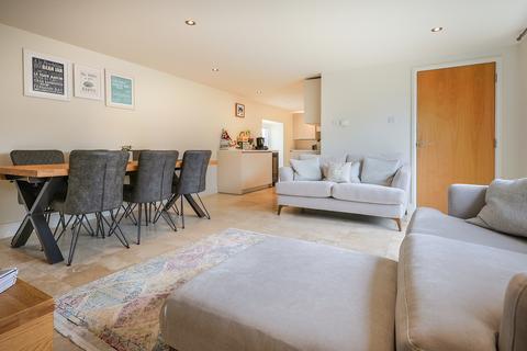 2 bedroom property for sale, Le Ramee, St Peter Port, Guernsey, GY1