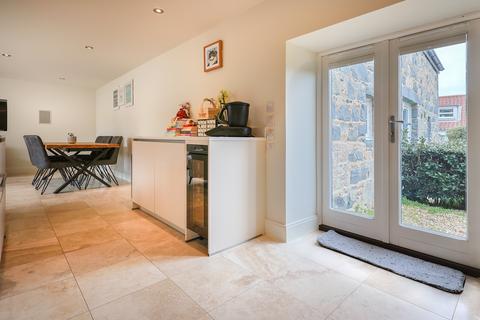 2 bedroom property for sale, Le Ramee, St Peter Port, Guernsey, GY1