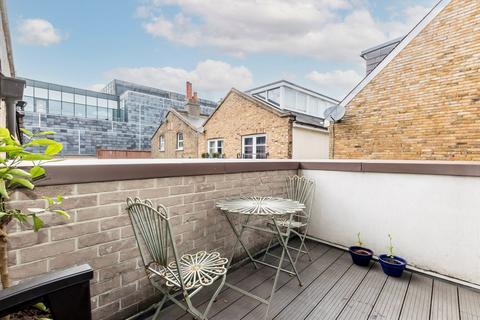 1 bedroom flat for sale, Putney Bridge Road, London SW18
