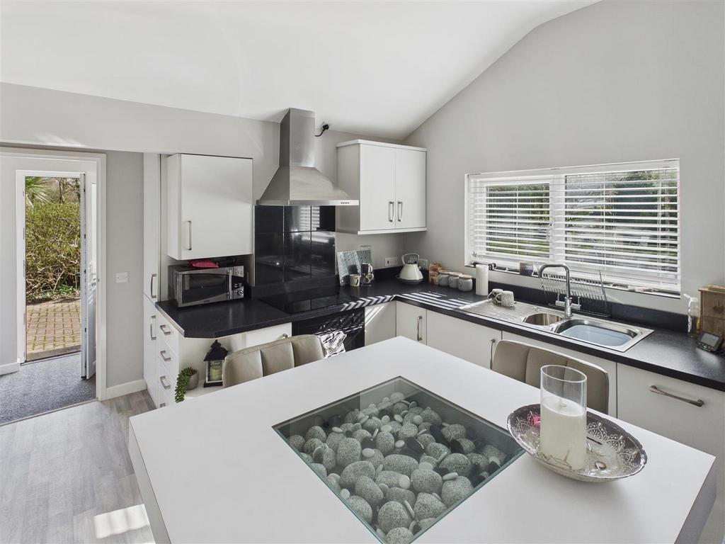 Open Plan Living / Kitchen