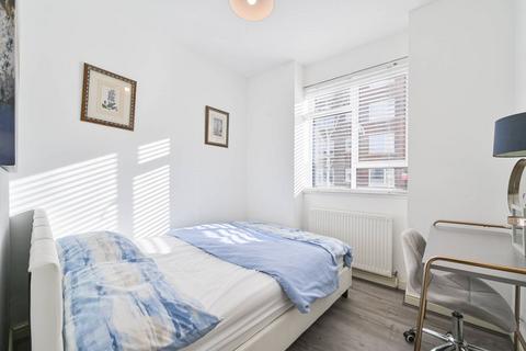 2 bedroom flat to rent, Charlbert Street, St John's Wood, London, NW8