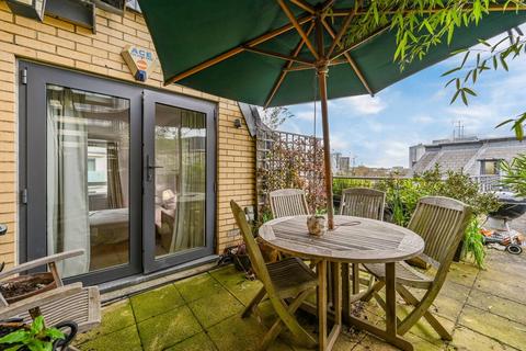 3 bedroom flat to rent, Greville Road, St John's Wood, London, NW6
