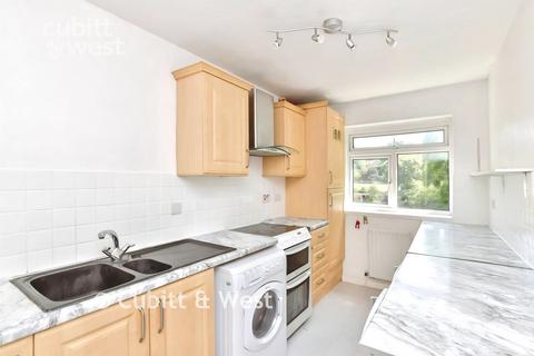 2 bedroom apartment to rent, AVAILABLE IMMEDIATELY, London Road, BN1