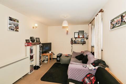 undefined, Mortons Court, March