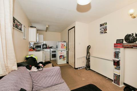 undefined, Mortons Court, March