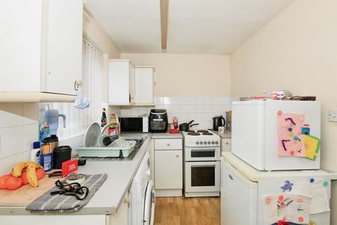 undefined, Mortons Court, March