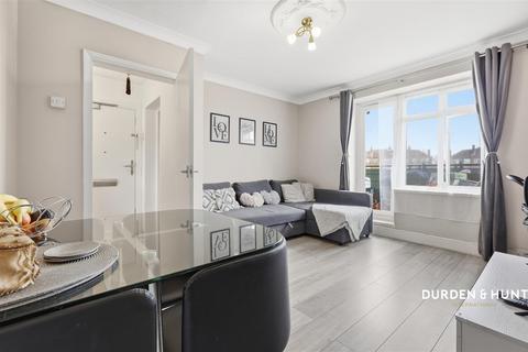 undefined, Kingsbridge Circus, Harold Hill, RM3