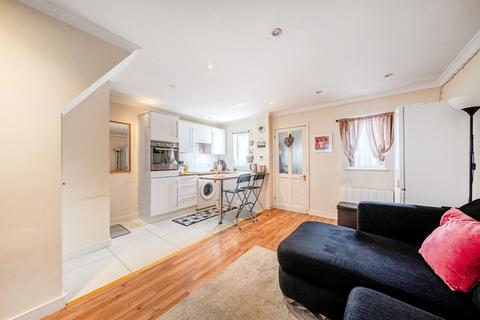 1 bedroom terraced house for sale, Grove Road, Mitcham CR4