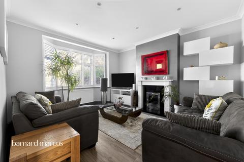 undefined, Leyfield, Worcester Park