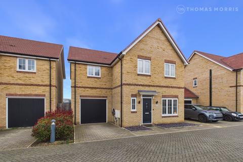 6 bedroom detached house for sale, Robinson Gardens, Royston SG8