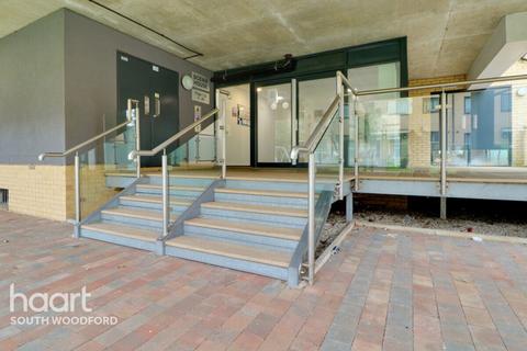 1 bedroom flat for sale, Scenix House, South Woodford