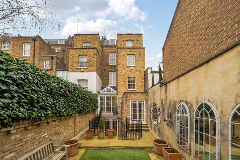 6 bedroom end of terrace house to rent, Drayton Gardens London SW10
