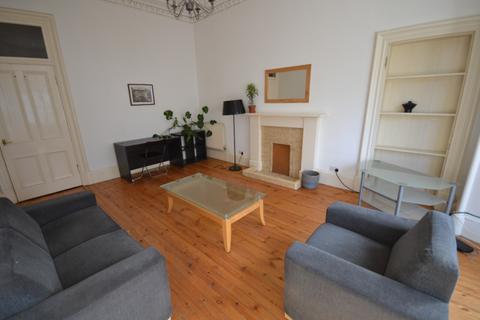 2 bedroom flat to rent, Marchmont Road, Edinburgh, EH9