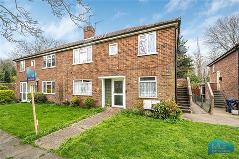 Coniston Close, London, N20