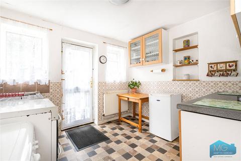 2 bedroom maisonette for sale, Coniston Close, London, N20